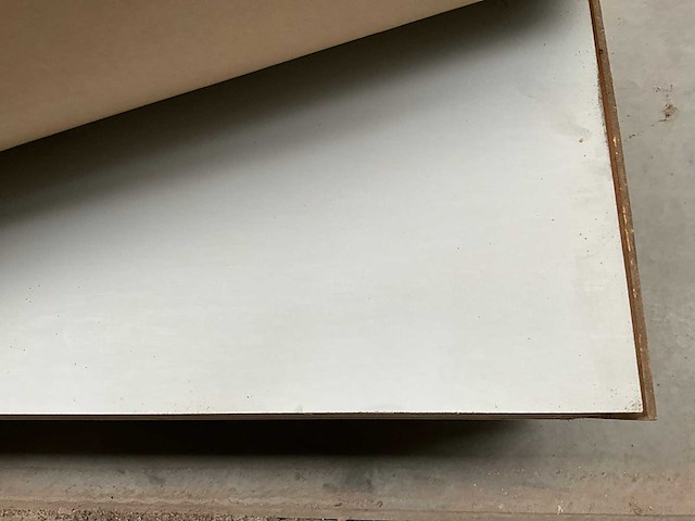 Wisa partij multiplex gelamineerd plaatmateriaal - afbeelding 3 van  4