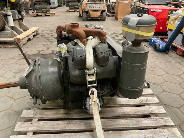 Wisconin benzinemotor - afbeelding 4 van  9
