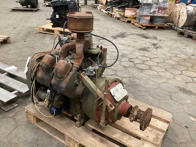Wisconsin v465d benzinemotor - afbeelding 3 van  8