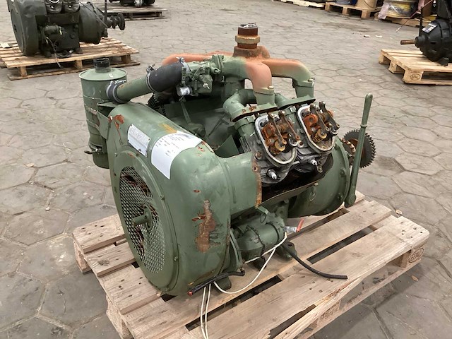 Wisconsin v465d benzinemotor - afbeelding 6 van  9