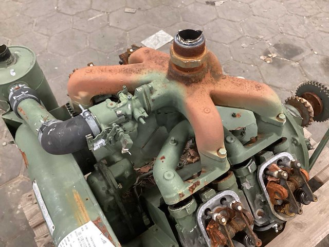 Wisconsin v465d benzinemotor - afbeelding 3 van  9