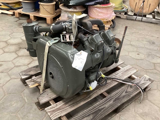 Wisconsin v465d benzinemotor - afbeelding 6 van  8