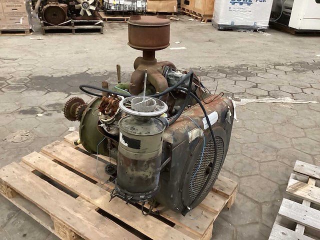 Wisconsin v465d benzinemotor - afbeelding 4 van  8