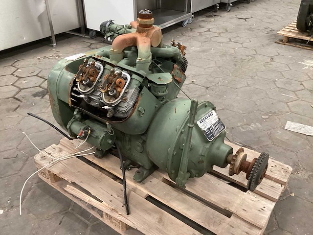 Wisconsin v465d benzinemotor - afbeelding 2 van  7