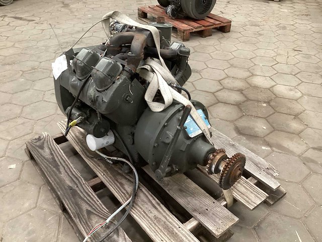 Wisconsin v465d benzinemotor - afbeelding 5 van  8