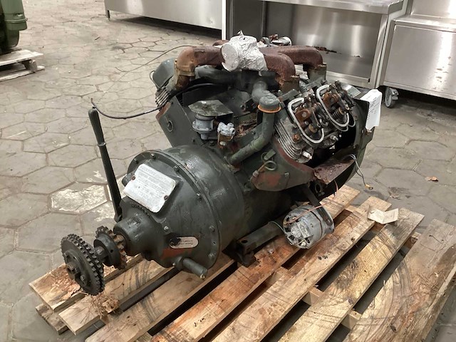 Wisconsin v465d benzinemotor - afbeelding 4 van  10