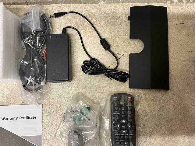 Wisenet / hanwha smt-1030pv 10” public vieuw monitor - afbeelding 5 van  10