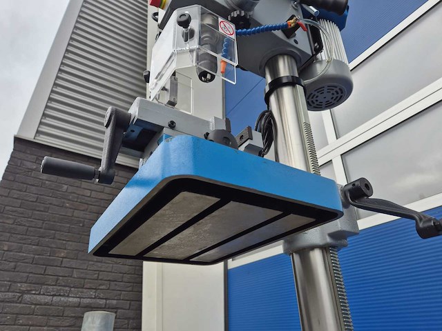 Wisent - dc3218p - kolomboormachine met klem - afbeelding 15 van  19