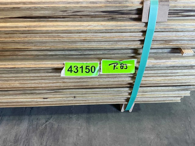 Wit afrikaans eikenhouten plank fraké mes en groef 210x9.7x2.2 cm (56x) - afbeelding 3 van  5