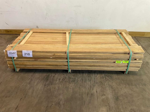 Wit afrikaans eikenhouten plank fraké mes en groef 210x9.7x2.2 cm (56x) - afbeelding 1 van  5