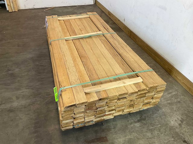 Wit afrikaans eikenhouten plank fraké mes en groef 210x9.7x2.2 cm (56x) - afbeelding 2 van  5