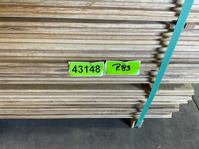 Wit afrikaans eikenhouten plank fraké met mes- en groef - 270x14,7x2,2 cm (35x) - afbeelding 3 van  5