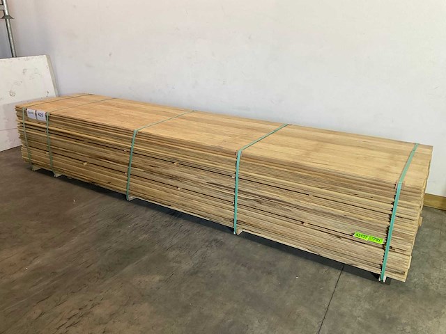 Wit afrikaans eikenhouten plank fraké met mes en groef 420x14.7x2.2 cm (10x) - afbeelding 1 van  6