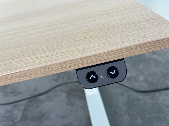 Wit/ eiken elektrische zit-sta bureau - afbeelding 2 van  9