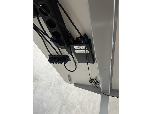 Wit elektrisch zit-sta bureau 160x80 - afbeelding 8 van  8