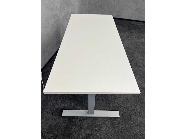 Wit elektrisch zit-sta bureau 180x80 - afbeelding 9 van  10
