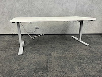 Wit elektrisch zit-sta bureau 180x80 - afbeelding 1 van  10