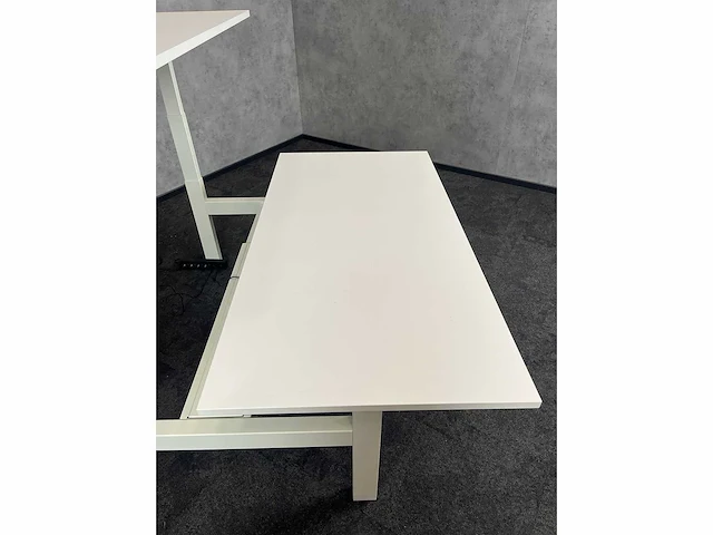 Wit elektrisch zit-sta duo bureau 160x80 - afbeelding 8 van  12