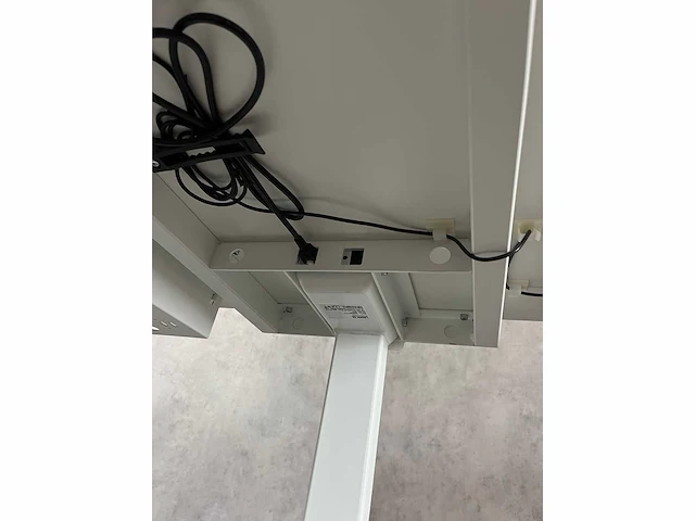 Wit elektrische zit-sta duo bureau 160x77 - afbeelding 2 van  13