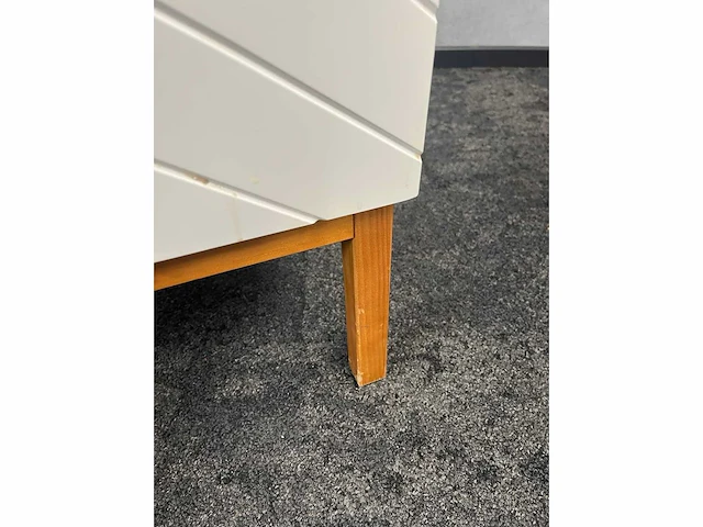 Wit houten dressoir 140x42 - afbeelding 6 van  8