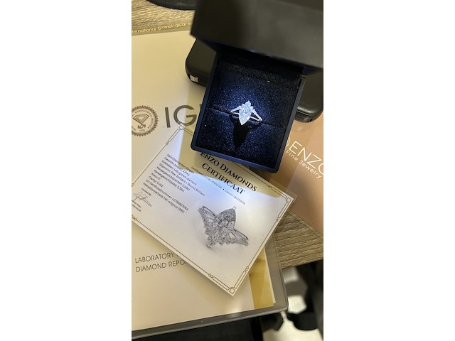 Witgoud ringen met 2.42ct diamant ( igi gecertificeerd ) - afbeelding 4 van  7