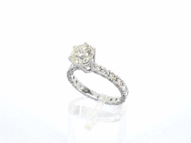 Witgouden alliance ring in solitaire zetting met natuurlijke diamanten van 2.75 carat totaal - afbeelding 8 van  10