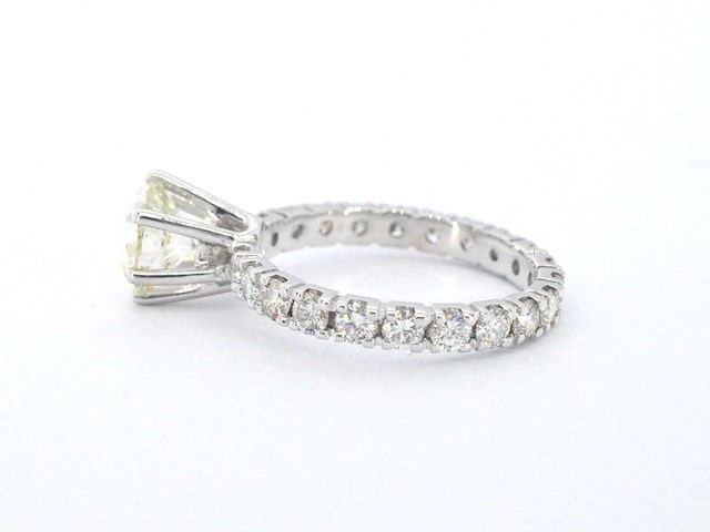 Witgouden alliance ring in solitaire zetting met natuurlijke diamanten van 2.75 carat totaal - afbeelding 9 van  10