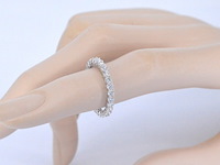 Witgouden alliance ring met briljant geslepen diamant - afbeelding 5 van  11