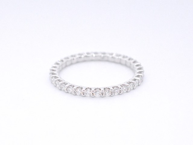 Witgouden alliance ring met briljant geslepen diamant - afbeelding 6 van  10