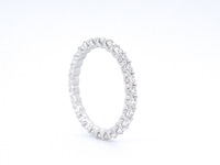 Witgouden alliance ring met briljant geslepen diamant - afbeelding 8 van  10