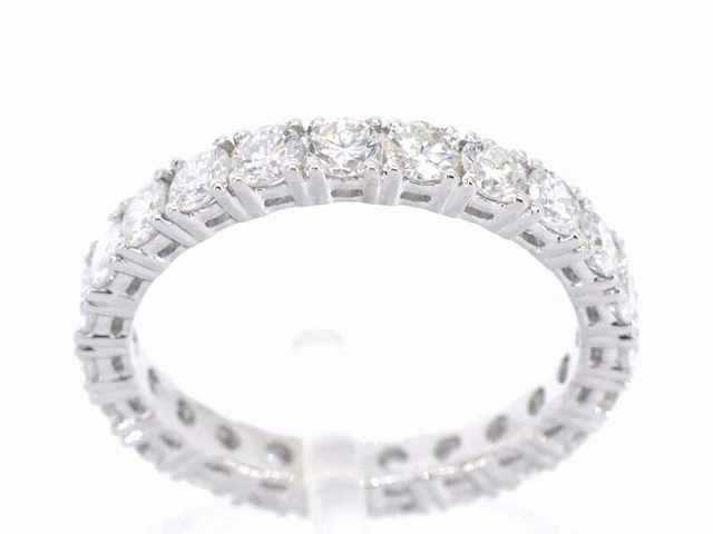 Witgouden alliance ring met briljant geslepen diamant - afbeelding 1 van  9