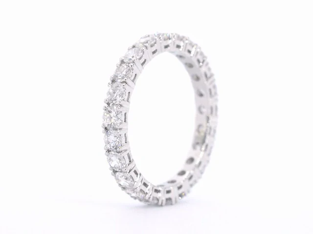 Witgouden alliance ring met briljant geslepen diamant - afbeelding 8 van  9