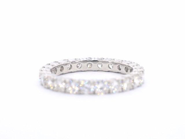 Witgouden alliance ring met briljant geslepen diamant - afbeelding 9 van  11