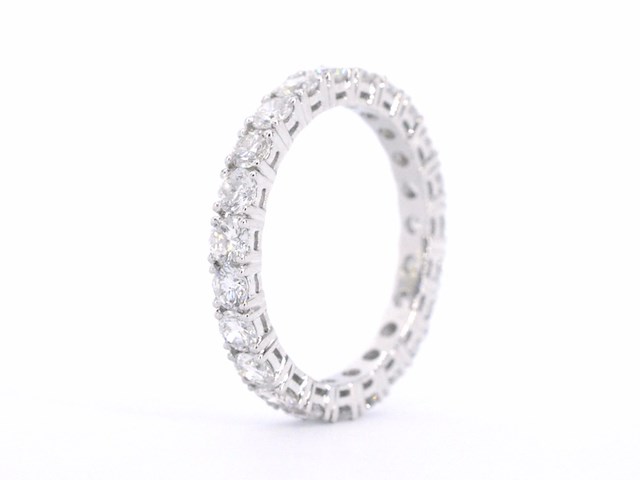 Witgouden alliance ring met briljant geslepen diamant - afbeelding 10 van  11