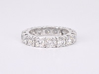 Witgouden alliance ring met diamanten - afbeelding 8 van  11