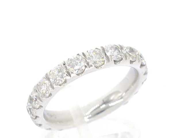 Witgouden alliance ring met diamanten - afbeelding 4 van  9