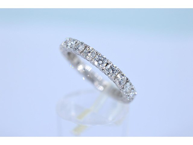 Witgouden alliance ring met diamanten - afbeelding 3 van  4
