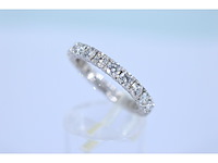 Witgouden alliance ring met diamanten - afbeelding 3 van  4