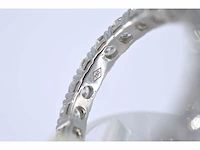 Witgouden alliance ring met diamanten - afbeelding 5 van  7