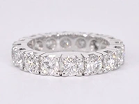 Witgouden alliance ring met diamanten
