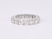 Witgouden alliance ring met diamanten - afbeelding 8 van  11