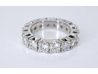 Witgouden alliance ring met grote diamanten - afbeelding 5 van  7