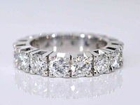 Witgouden alliance ring met grote diamanten - afbeelding 1 van  7
