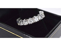 Witgouden alliance ring met grote diamanten - afbeelding 3 van  7