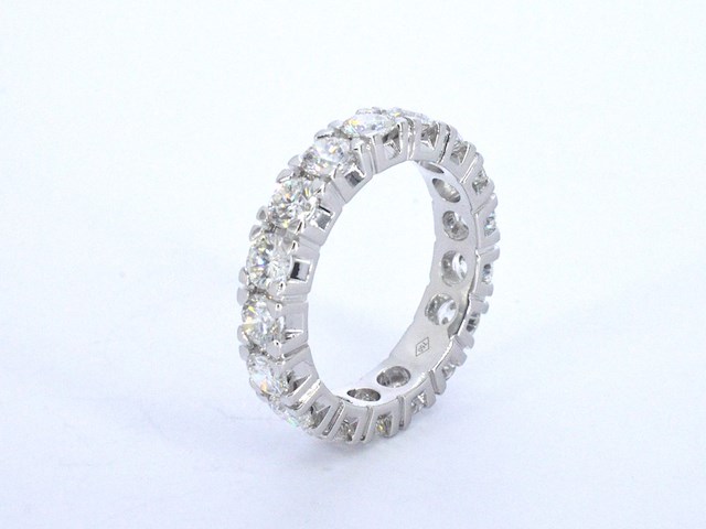 Witgouden alliance ring met natuurlijke diamanten - afbeelding 3 van  9