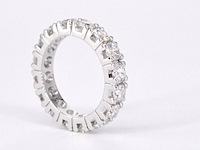 Witgouden alliance ring met natuurlijke diamanten - afbeelding 7 van  11