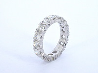 Witgouden alliance ring met natuurlijke diamanten - afbeelding 5 van  11