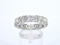 Witgouden alliance ring met natuurlijke diamanten - afbeelding 7 van  11