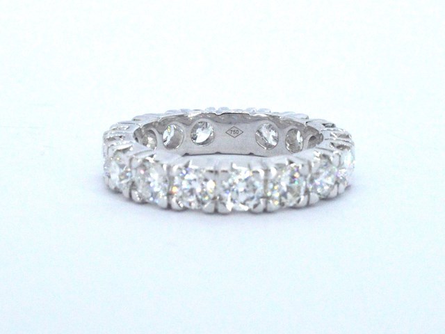 Witgouden alliance ring met natuurlijke diamanten - afbeelding 9 van  11