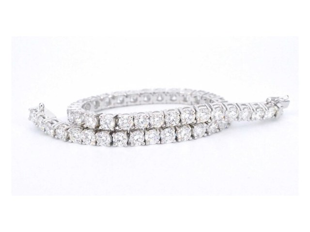 Witgouden armband met 46 diamanten van 9.00 carat - afbeelding 1 van  2